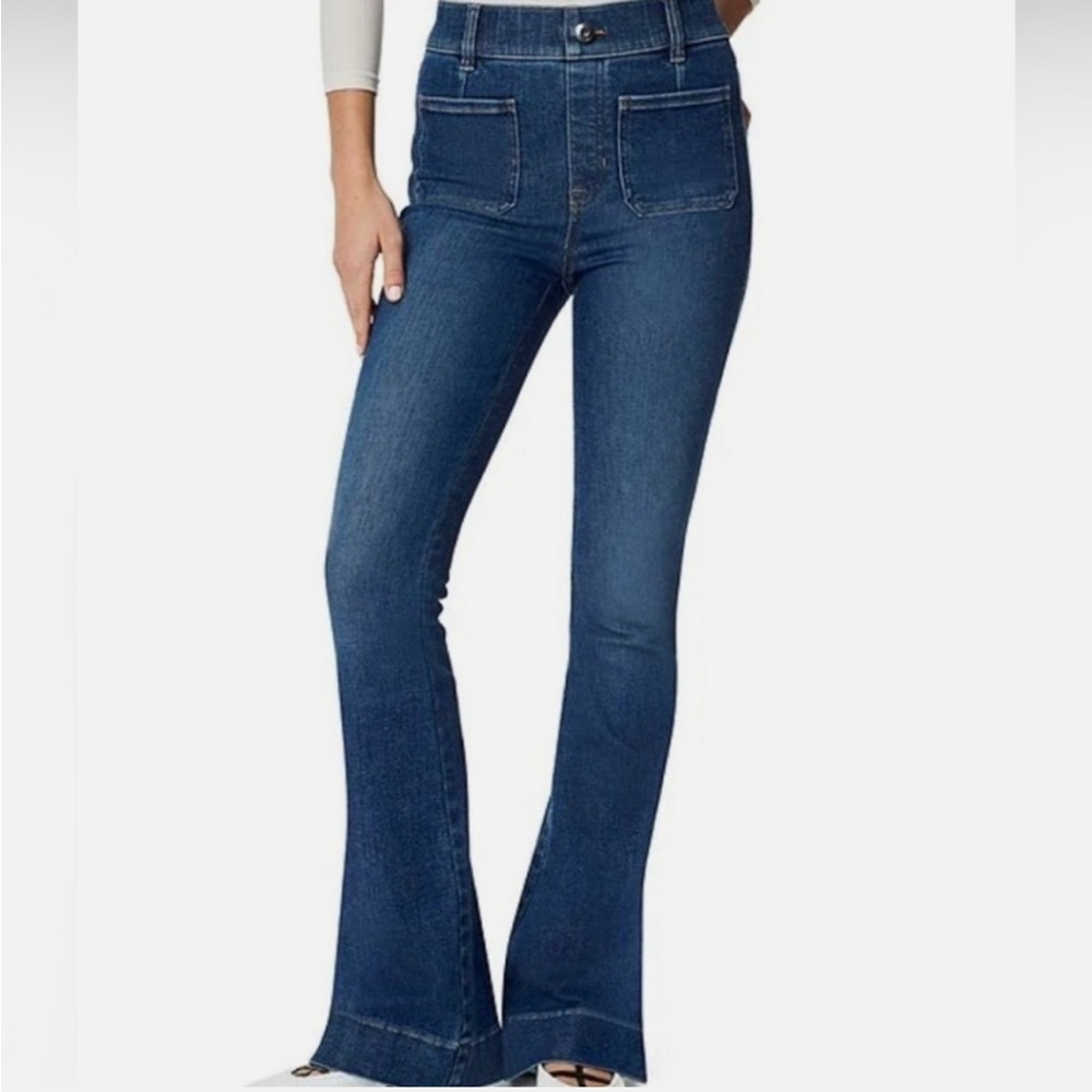 Spanx Patch Pocket Pull-On Flare Jeans in Color Authentic Blue size large